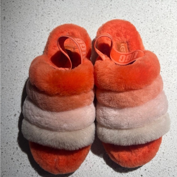 UGG slippers - Picture 2 of 4